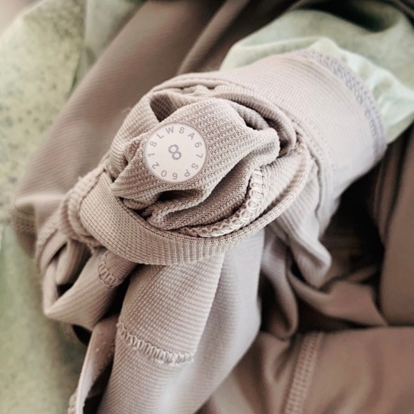 Lululemon Chase Me Onesie Green 8 Romper Jumper - Picture 5 of 8